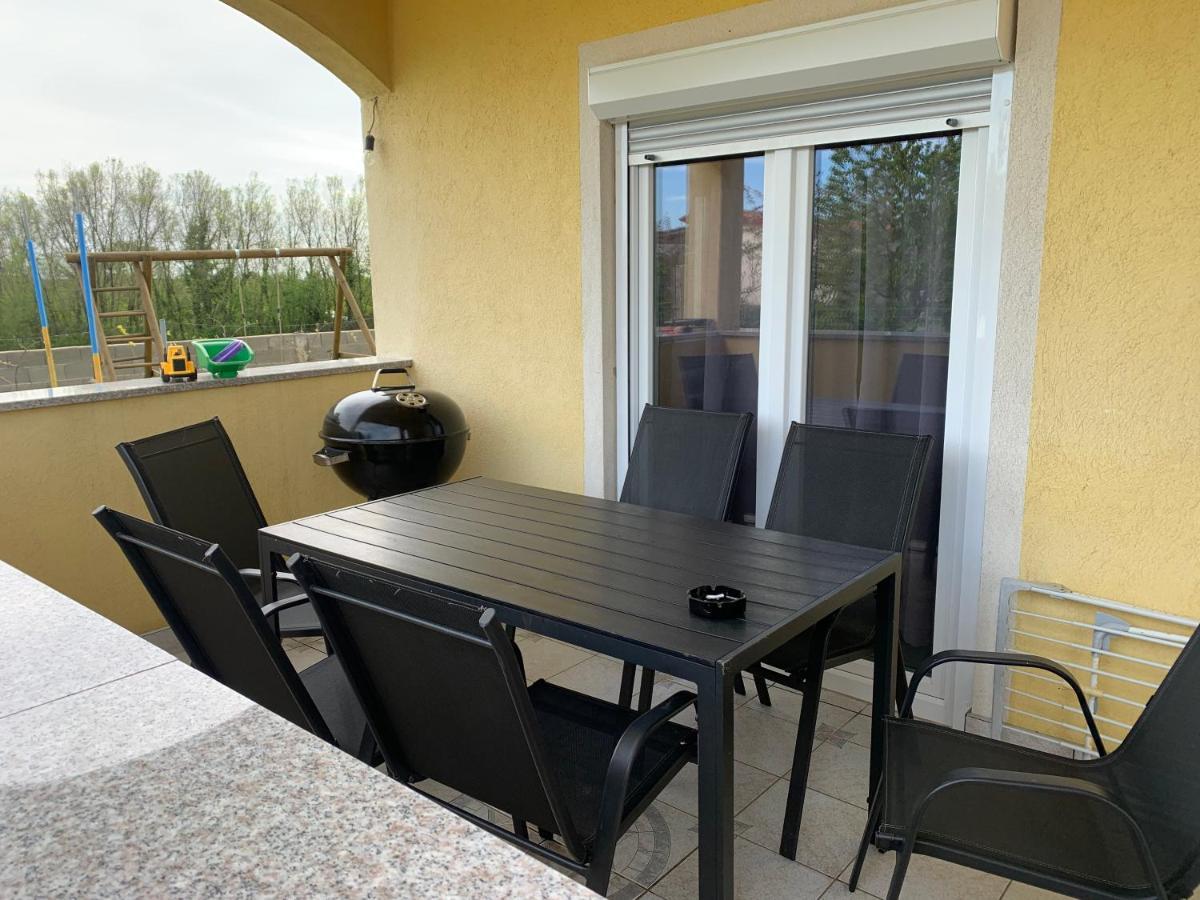 Apartment Creo Loborika Marčana Eksteriør billede